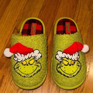 Kids Grinch Slippers